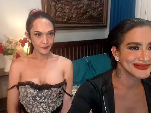 ScarlethXAviona online show from June 19, 2026, 6:03 pm