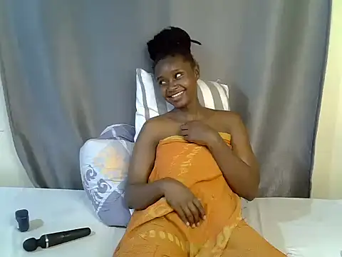 SexxyLindsey online show from July 8, 2026, 11:44 am