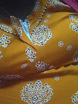 Snapshot of geetha431 chatting on May 30, 2026, 6:24 pm geetha431 online show from May 30, 2026, 6:24 pm