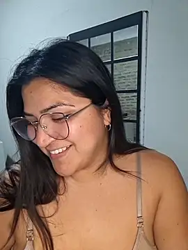 Snapshot of morena95_ chatting on June 7, 2026, 8:03 pm morena95 online show from June 7, 2026, 8:03 pm