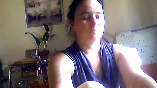 AniaCool77 online show from August 5, 2026, 6:29 am
