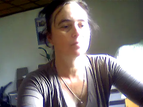 AniaCool77 online show from June 12, 2026, 6:44 am