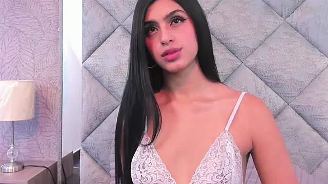 Snapshot of LilithDesire_ chatting on June 7, 2026, 4:56 pm LilithDesire online show from June 7, 2026, 4:56 pm