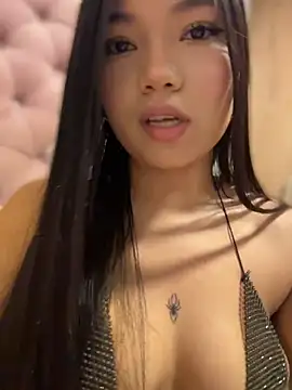 Snapshot of maria_lunag chatting on July 5, 2026, 2:38 am maria lunag online show from July 5, 2026, 2:38 am