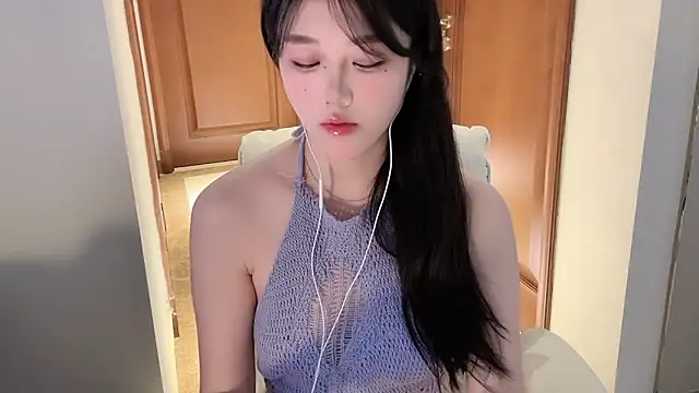 April UU online show from May 25, 2026, 1:27 am