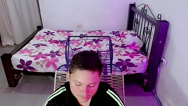 Snapshot of NYC_Bby chatting on July 5, 2026, 4:52 am NYC Bby online show from July 5, 2026, 4:52 am