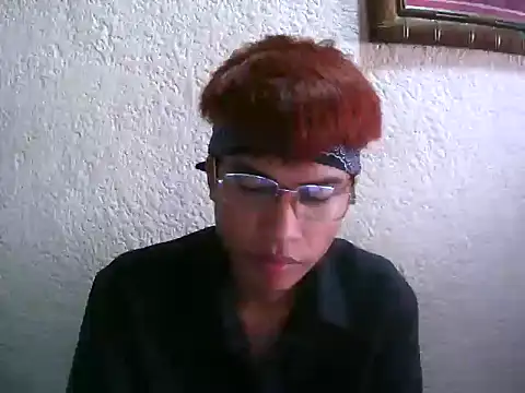 Snapshot of GeeXraven chatting on July 8, 2026, 2:24 am GeeXraven online show from July 8, 2026, 2:24 am