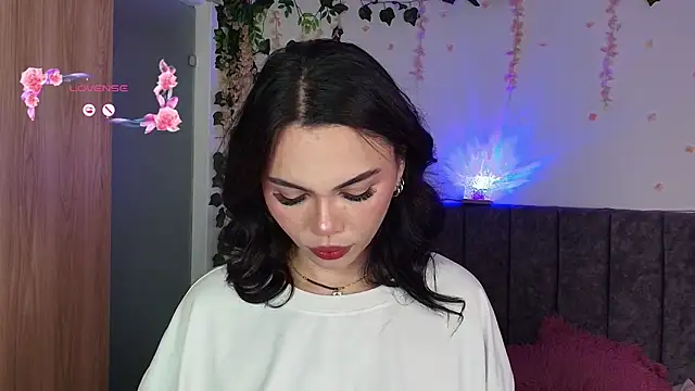 Snapshot of andraa_rossee chatting on June 11, 2026, 2:53 am andraa rossee online show from June 11, 2026, 2:53 am