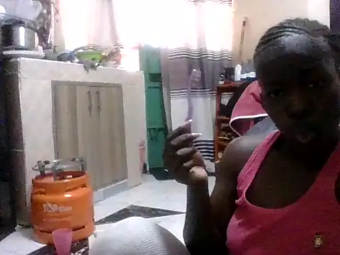 Snapshot of tiny_beee chatting on May 25, 2026, 10:03 am tiny beee online show from May 25, 2026, 10:03 am