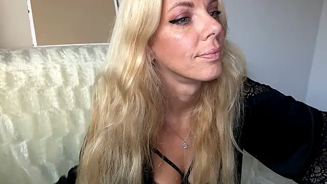 Snapshot of Allmaybe chatting on June 29, 2026, 4:39 pm Allmaybe online show from June 29, 2026, 4:39 pm