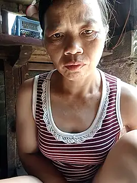 Snapshot of Elfledaa chatting on July 12, 2026, 8:04 am Elfledaa online show from July 12, 2026, 8:04 am