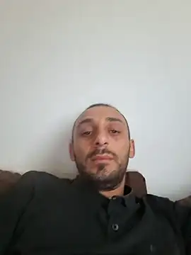 Snapshot of CedaM11 chatting on June 15, 2026, 6:13 am CedaM11 online show from June 15, 2026, 6:13 am