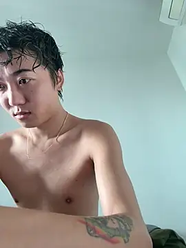 YourBadboy718 online show from June 13, 2026, 7:39 am