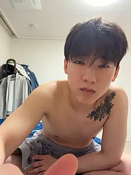 Snapshot of k-kinky chatting on May 22, 2026, 7:12 pm k-kinky online show from May 22, 2026, 7:12 pm