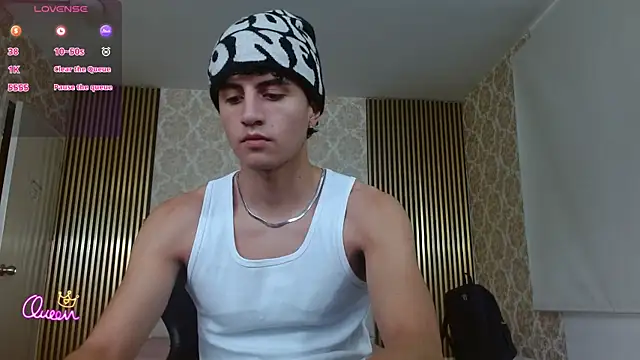 Snapshot of Kyler_tay chatting on June 27, 2026, 11:38 am Kyler tay online show from June 27, 2026, 11:38 am