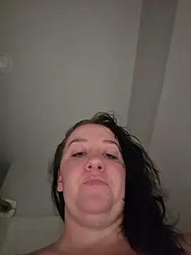 Snapshot of CreamVixen chatting on June 4, 2026, 5:12 am CreamVixen online show from June 4, 2026, 5:12 am