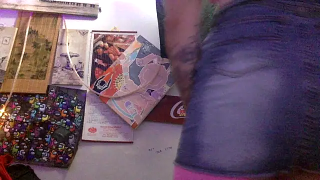 Snapshot of VanillaSnowcones chatting on June 1, 2026, 9:58 pm VanillaSnowcones online show from June 1, 2026, 9:58 pm