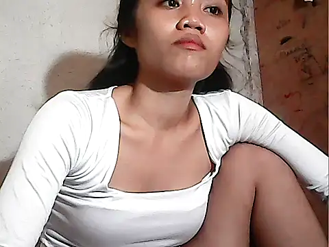 Snapshot of PINAY_SkinnyGirl123 chatting on May 25, 2026, 11:31 am PINAY SkinnyGirl123 online show from May 25, 2026, 11:31 am