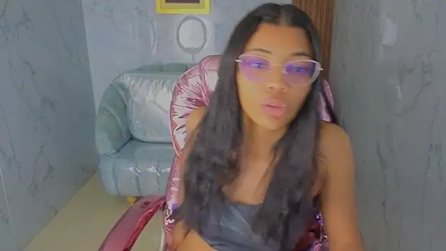 valentina gomez s online show from June 17, 2026, 12:48 pm