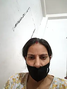 Snapshot of Neha-ji chatting on June 17, 2026, 12:32 am Neha-ji online show from June 17, 2026, 12:32 am