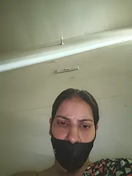 Snapshot of Neha-ji chatting on June 21, 2026, 3:23 am Neha-ji online show from June 21, 2026, 3:23 am