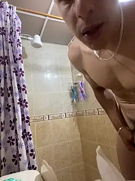 jhuan99 online show from July 25, 2026, 3:51 pm