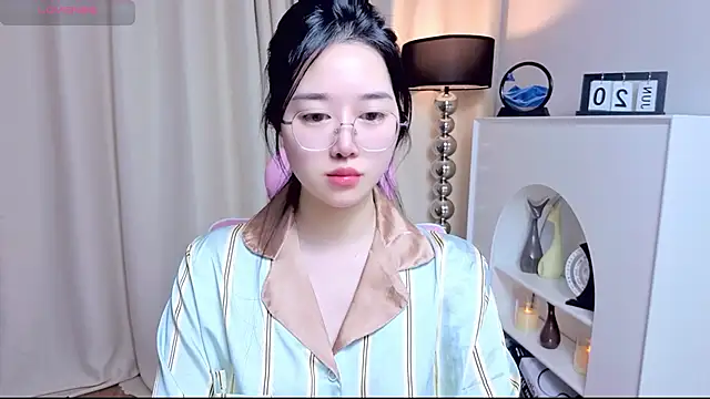 Snapshot of miuu6868 chatting on June 20, 2026, 2:16 am miuu6868 online show from June 20, 2026, 2:16 am