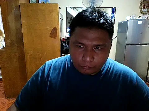Snapshot of RedSword007 chatting on July 9, 2026, 1:54 pm RedSword007 online show from July 9, 2026, 1:54 pm