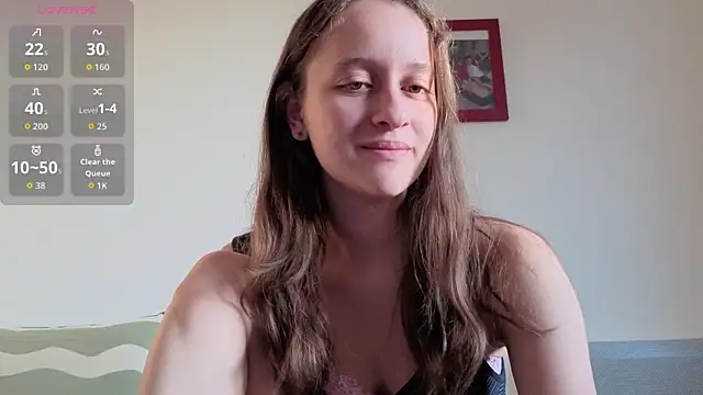 Snapshot of SoftieSophie chatting on July 20, 2026, 5:04 am SoftieSophie online show from July 20, 2026, 5:04 am