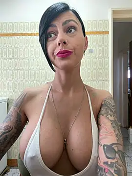 Snapshot of 1HelenRose chatting on July 10, 2026, 12:05 pm 1HelenRose online show from July 10, 2026, 12:05 pm