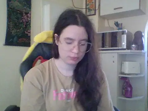 Snapshot of SzexiMacska chatting on May 26, 2026, 8:45 am SzexiMacska online show from May 26, 2026, 8:45 am