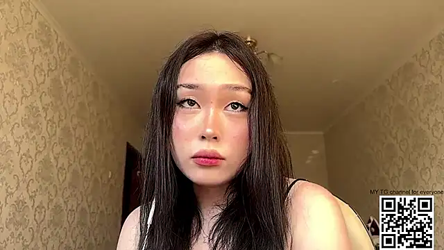 Snapshot of LilowNax chatting on June 19, 2026, 2:12 pm LilowNax online show from June 19, 2026, 2:12 pm