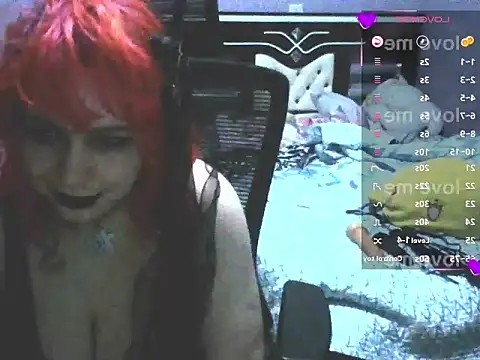 Snapshot of lelcompolal chatting on July 13, 2026, 8:19 pm lelcompolal online show from July 13, 2026, 8:19 pm