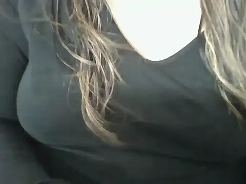 Snapshot of Hotty_Khwahish chatting on May 29, 2026, 8:20 am Hotty Khwahish online show from May 29, 2026, 8:20 am