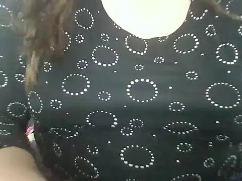 Snapshot of Hotty_Khwahish chatting on May 30, 2026, 12:00 pm Hotty Khwahish online show from May 30, 2026, 12:00 pm