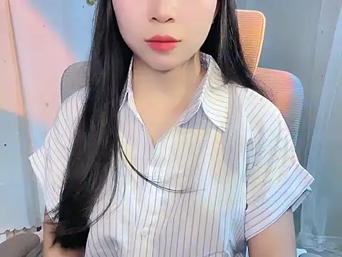 -Naomii  online show from June 30, 2026, 8:25 am