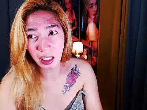 Snapshot of sexynaughtychristinaxx chatting on June 5, 2026, 6:52 am sexynaughtychristinaxx online show from June 5, 2026, 6:52 am