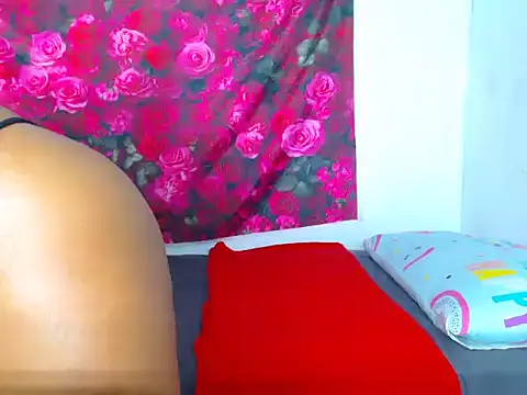 SexyslendAA online show from June 15, 2026, 6:51 pm