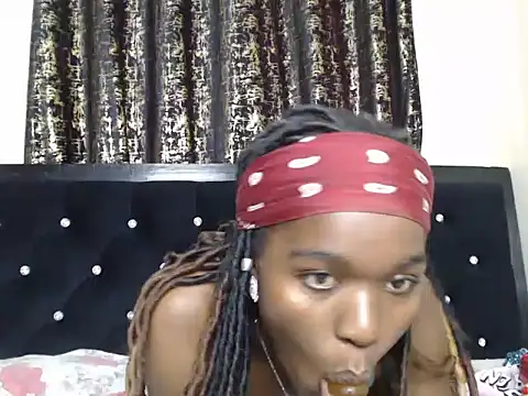 Snapshot of ebonyempress25 chatting on June 4, 2026, 8:19 am ebonyempress25 online show from June 4, 2026, 8:19 am