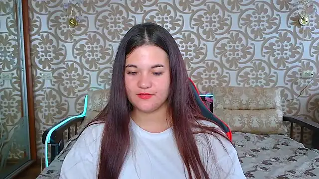 Snapshot of ElisesMuse chatting on July 18, 2026, 12:47 pm ElisesMuse online show from July 18, 2026, 12:47 pm
