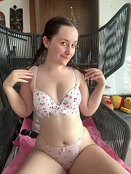 Ana Delacour online show from August 5, 2026, 8:52 am