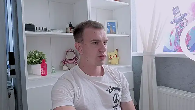 Max Kunn online show from June 18, 2026, 4:55 am