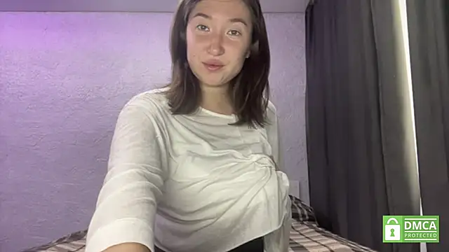 Snapshot of LaylaKrasnici chatting on July 1, 2026, 8:47 am LaylaKrasnici online show from July 1, 2026, 8:47 am