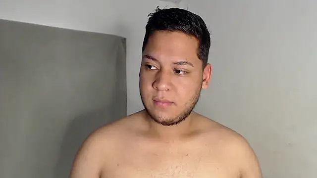 Snapshot of nicolas_cr1 chatting on June 20, 2026, 9:53 pm nicolas cr1 online show from June 20, 2026, 9:53 pm