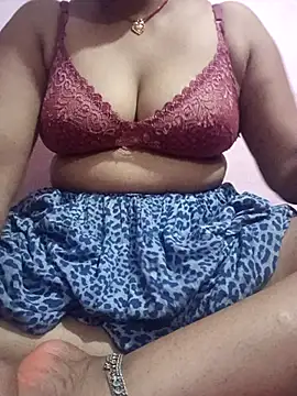 Snapshot of Hot-bhabhi63 chatting on May 26, 2026, 5:44 pm Hot-bhabhi63 online show from May 26, 2026, 5:44 pm