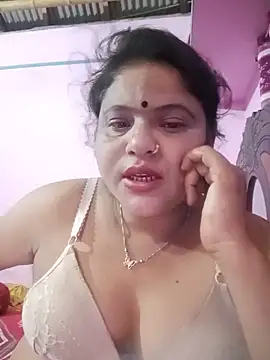Snapshot of Maya_Vabi chatting on May 29, 2026, 1:39 pm Maya Vabi online show from May 29, 2026, 1:39 pm