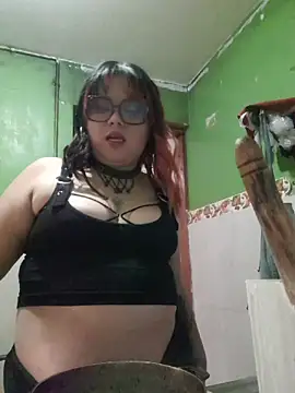 curvy latina online show from July 21, 2026, 10:11 pm