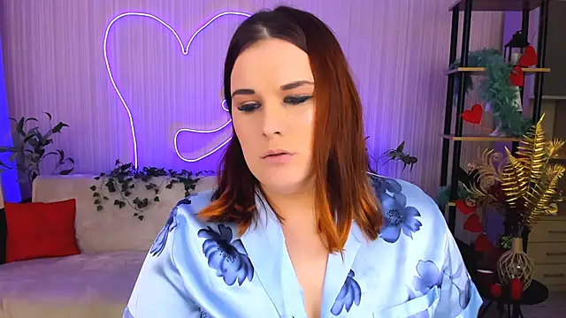 Snapshot of OliviaTwens chatting on June 1, 2026, 8:36 am OliviaTwens online show from June 1, 2026, 8:36 am