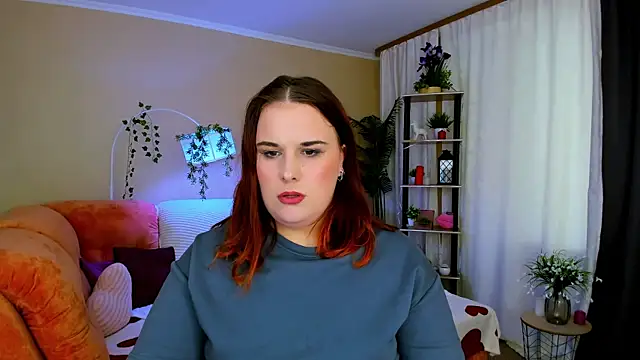 Snapshot of OliviaTwens chatting on June 5, 2026, 7:03 am OliviaTwens online show from June 5, 2026, 7:03 am