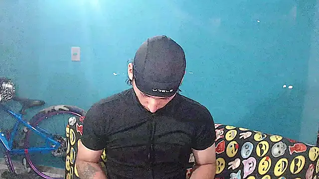 Snapshot of MrKingsaintx chatting on June 16, 2026, 1:27 am MrKingsaintx online show from June 16, 2026, 1:27 am